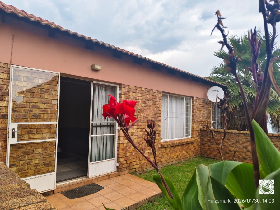 2 Bedroom Property for Sale in Vaalpark Free State